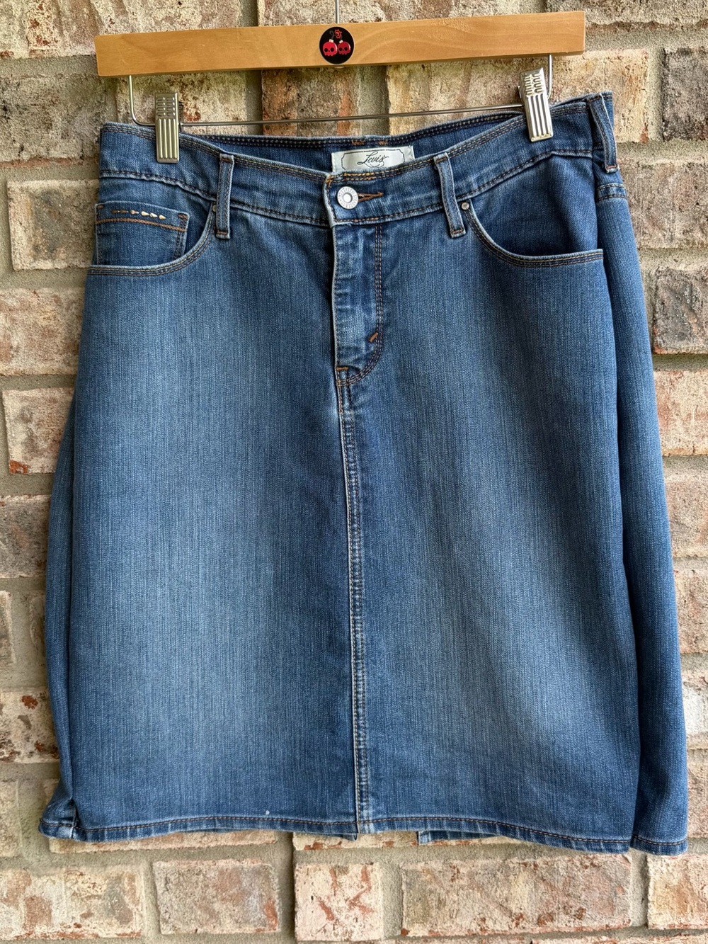 🍒💣 Levis denim mini skirt